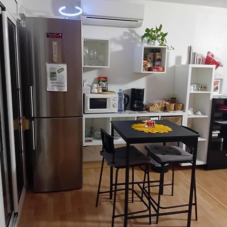 Apartamento Compartido Excelente Ubicacion El Prat de Llobregat Bagian luar foto