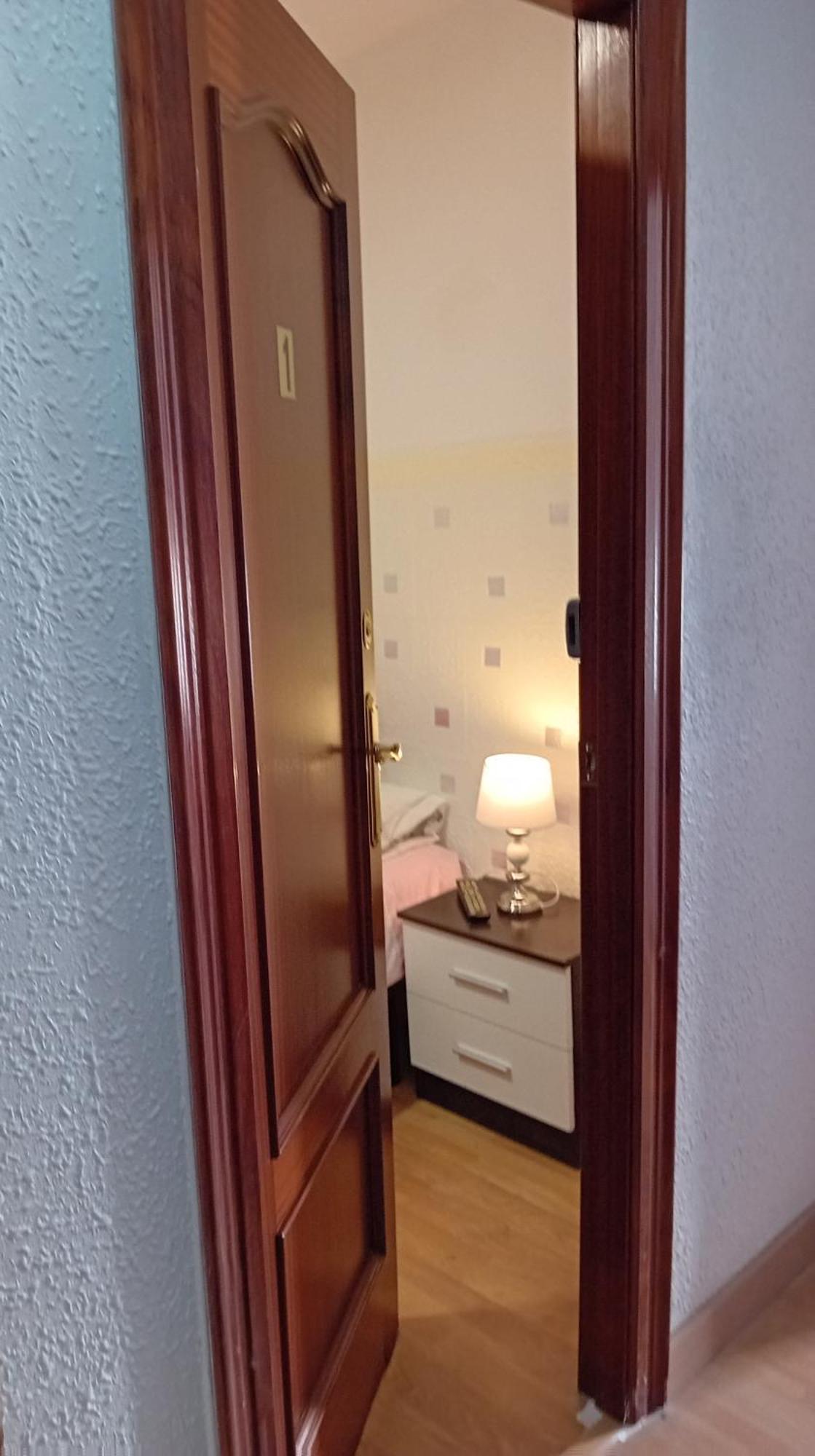Apartamento Compartido Excelente Ubicacion El Prat de Llobregat Bagian luar foto