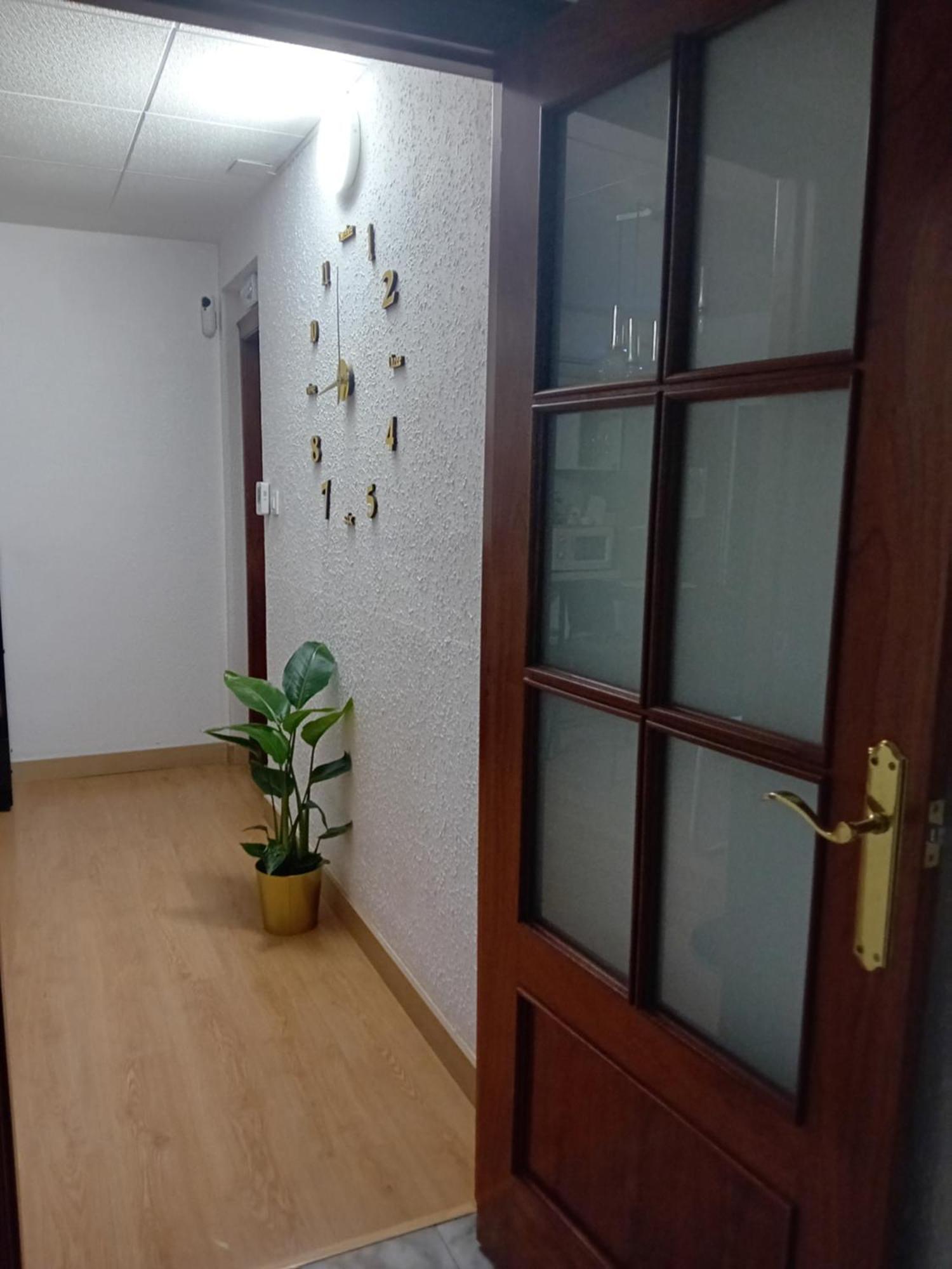 Apartamento Compartido Excelente Ubicacion El Prat de Llobregat Bagian luar foto