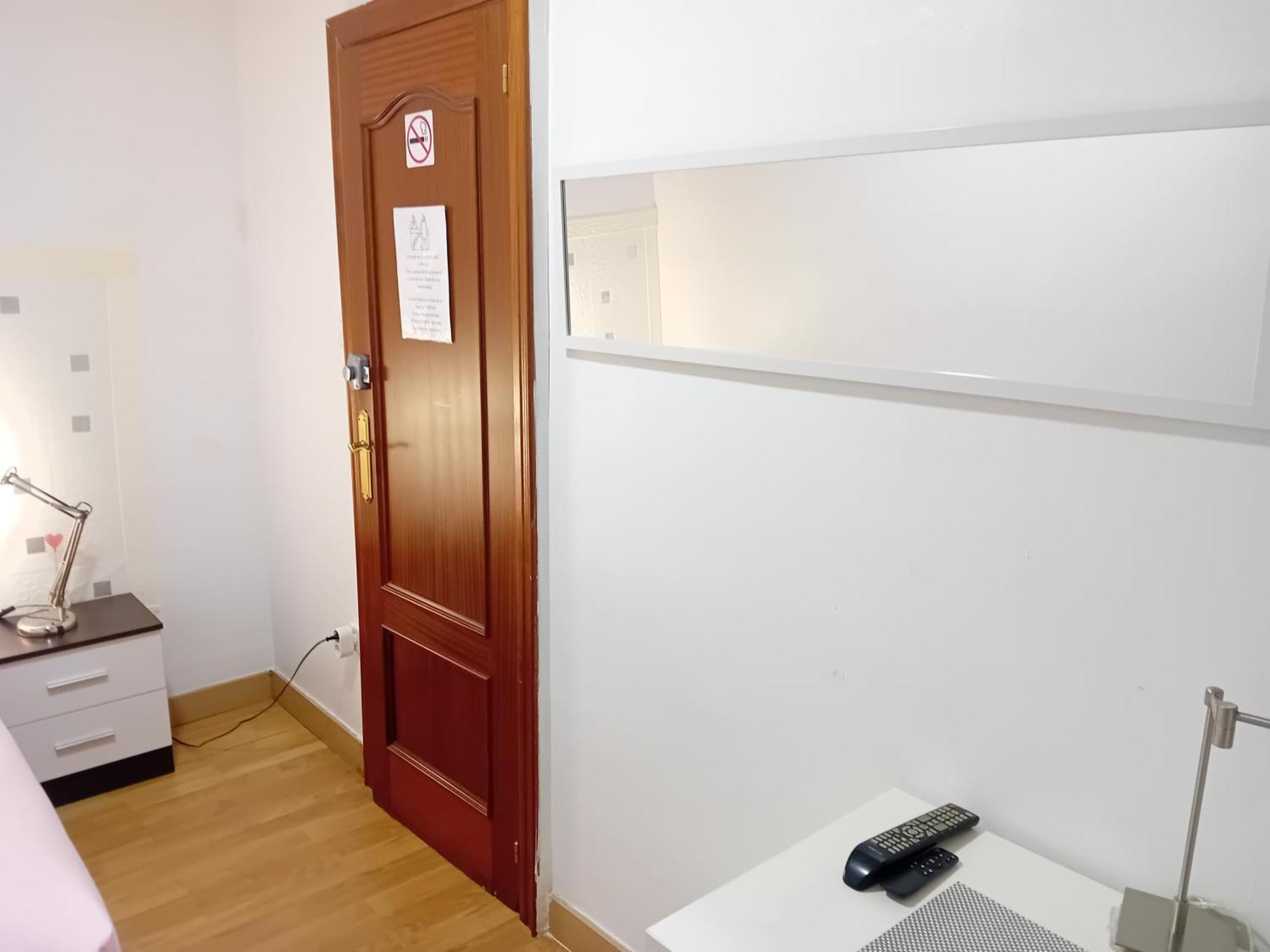 Apartamento Compartido Excelente Ubicacion El Prat de Llobregat Bagian luar foto