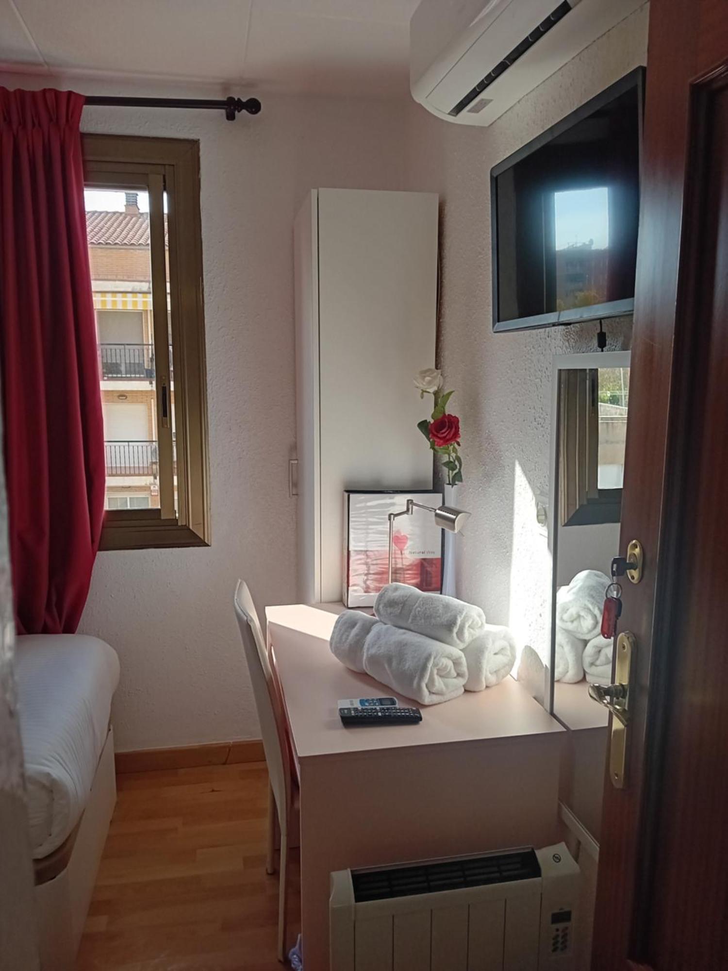 Apartamento Compartido Excelente Ubicacion El Prat de Llobregat Bagian luar foto