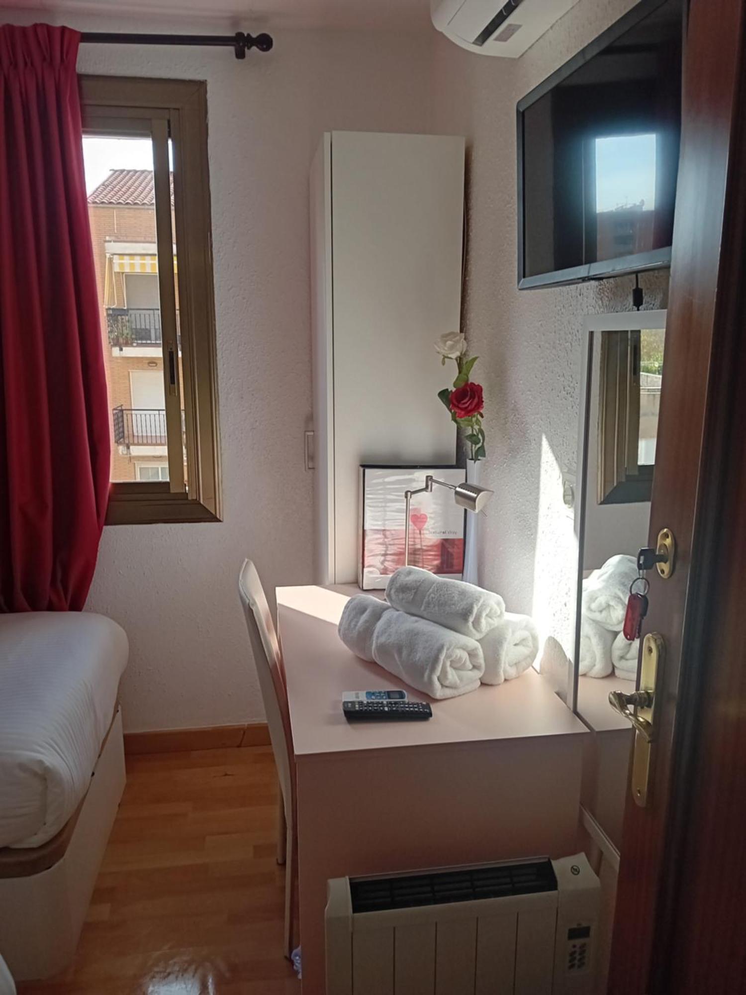 Apartamento Compartido Excelente Ubicacion El Prat de Llobregat Bagian luar foto