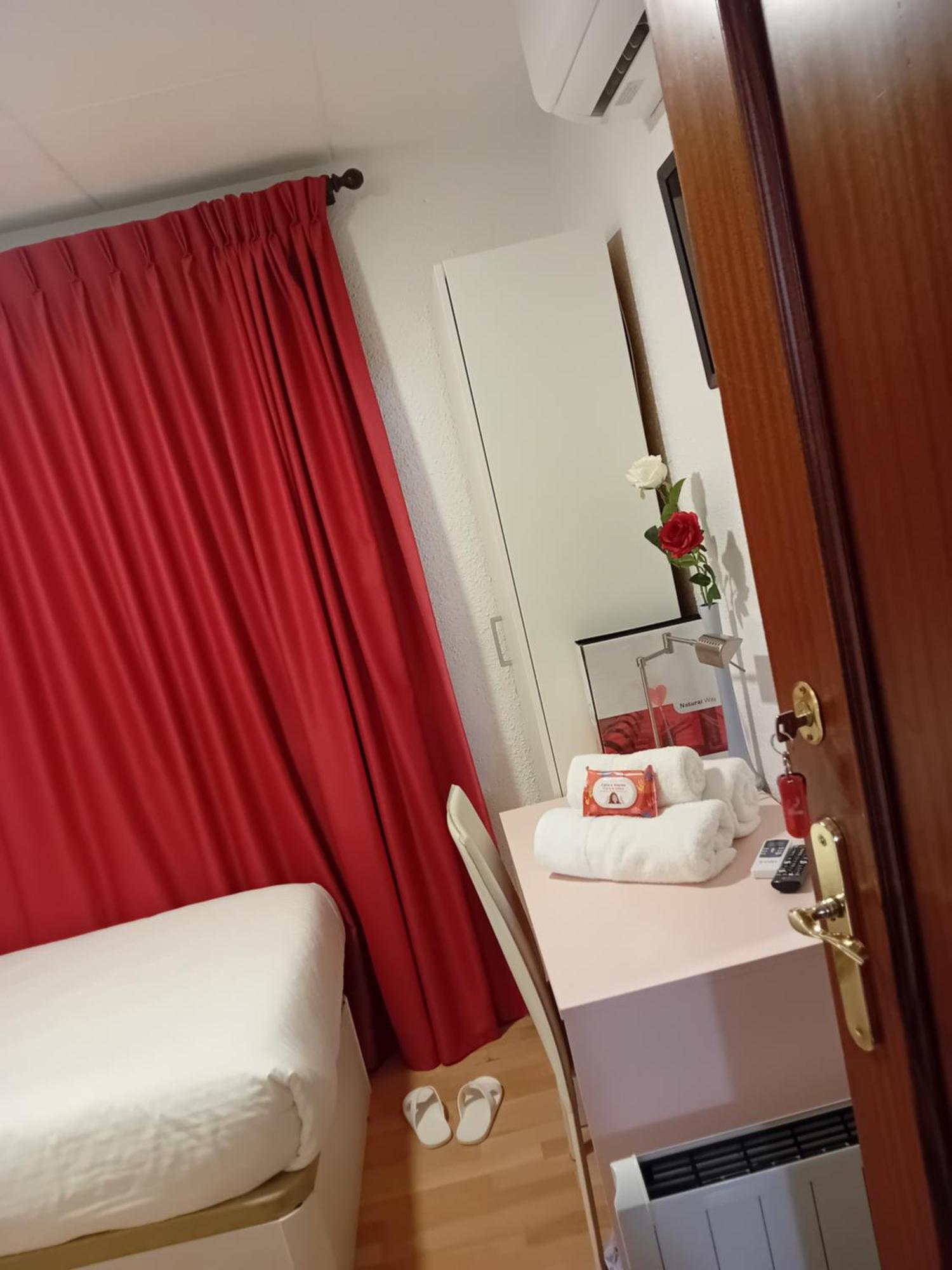 Apartamento Compartido Excelente Ubicacion El Prat de Llobregat Bagian luar foto